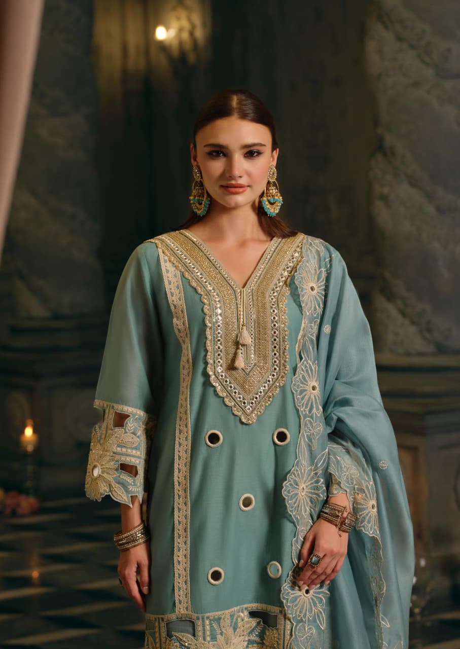 Noor-e-Zar Teal